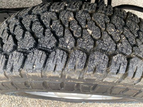 Used 2012 Ford F350 XL w/ Skid Plate Pkg image 9