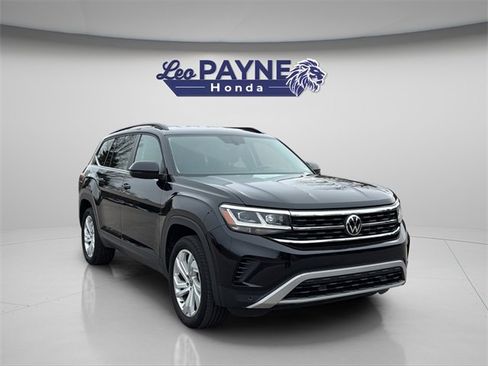 Used 2021 Volkswagen Atlas SE w/ Towing Package image 1