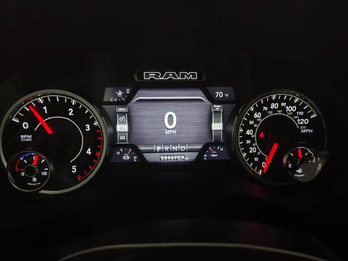 Used 2023 RAM 2500 Laramie AWD/4WD image 12