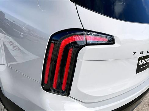 Used 2025 Kia Telluride EX X-Line image 26