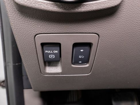 Used 2019 Ford Expedition Limited image 33