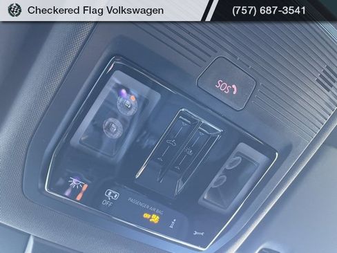 New 2026 Volkswagen Tiguan SE R-Line image 19