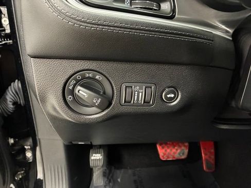 Used 2020 Dodge Challenger R/T Scat Pack w/ Shaker Package RWD image 17