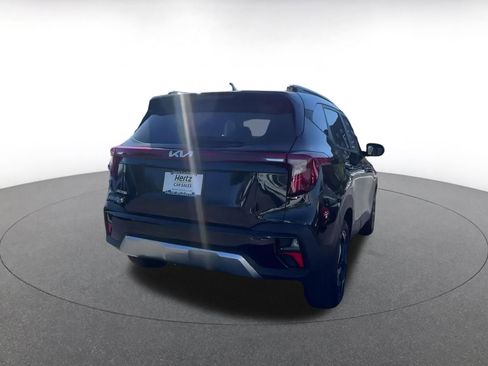 Used 2025 Kia Seltos S image 12