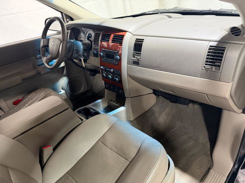Used 2005 Dodge Durango SLT AWD/4WD image 13