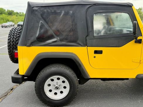 Used 2002 Jeep Wrangler X AWD/4WD image 31