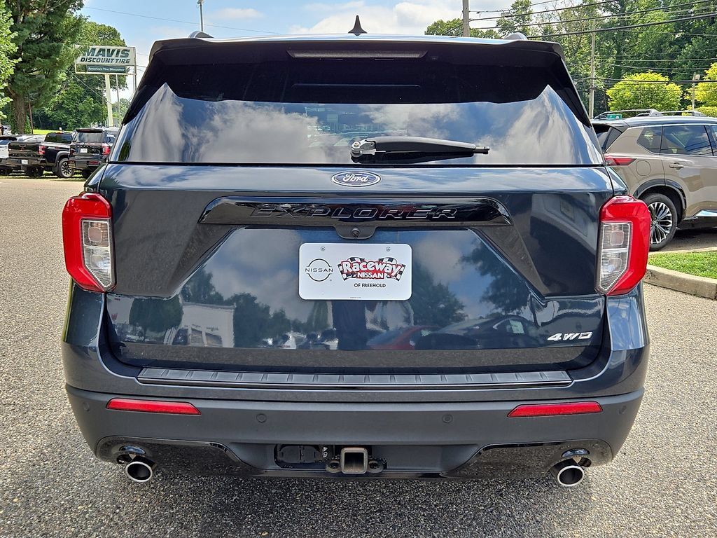 Used 2022 Ford Explorer ST-Line w/ Class IV Trailer Tow Package AWD/4WD image 6