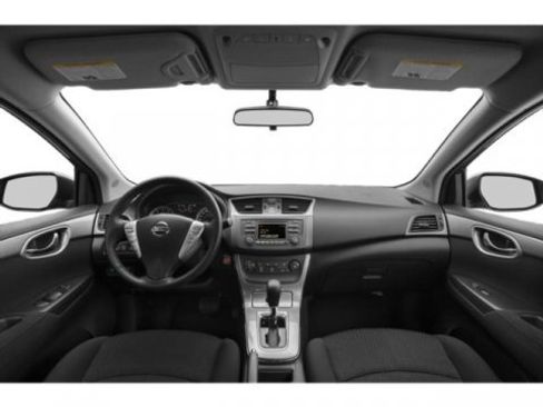 Used 2015 Nissan Sentra SR w/ SR Premium Package image 10