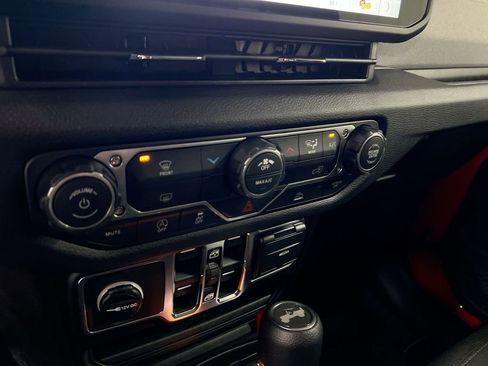 New 2026 Jeep Wrangler Unlimited Sport AWD/4WD image 15