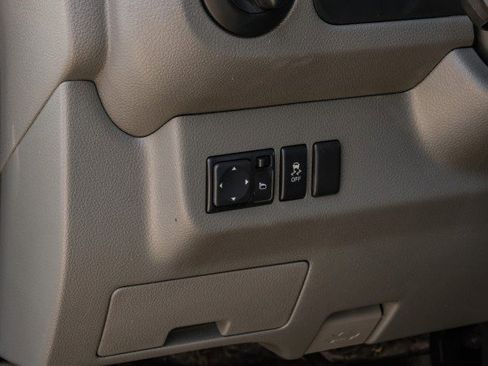 Used 2020 Nissan NV 3500 S image 24