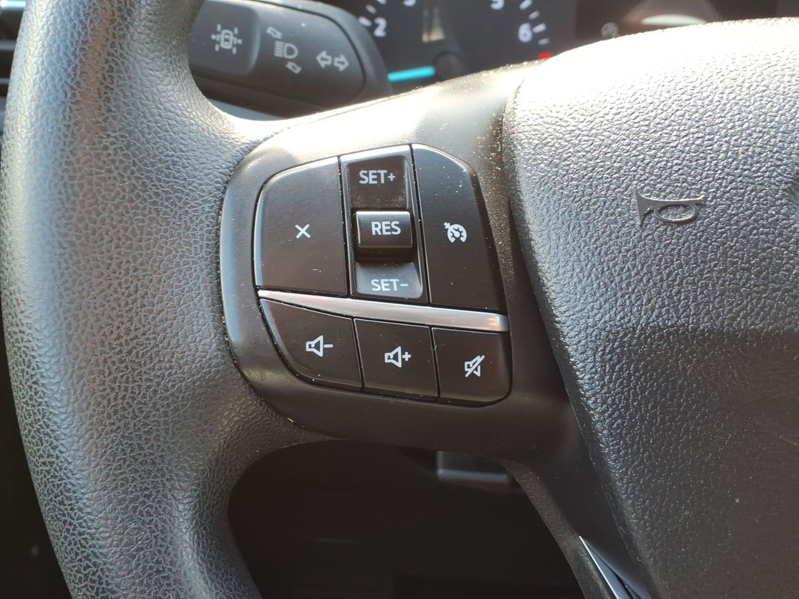 Used 2022 Ford Escape SE FWD image 15