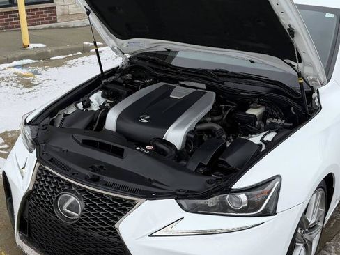 Used 2018 Lexus IS 350 F Sport w/ F Sport Package image 43