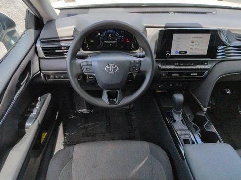 Used 2025 Toyota Camry LE FWD image 14