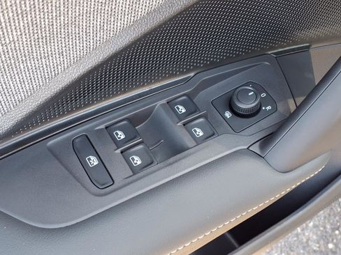 New 2025 Volkswagen Tiguan S image 8