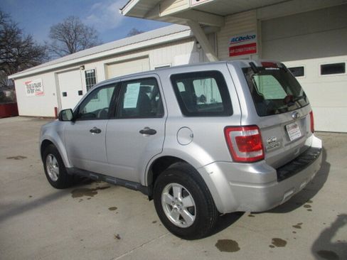 Used 2011 Ford Escape XLS w/ 101A Rapid Spec Order Code image 13