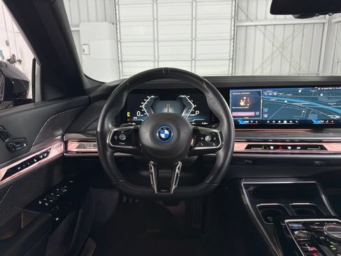 Used 2023 BMW i7 xDrive60 AWD/4WD image 44
