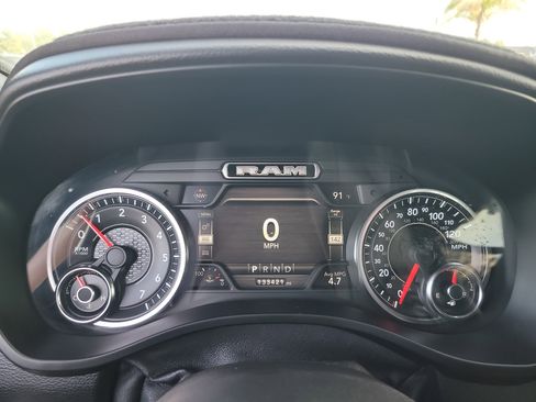 Used 2019 RAM 1500 Big Horn AWD/4WD image 29