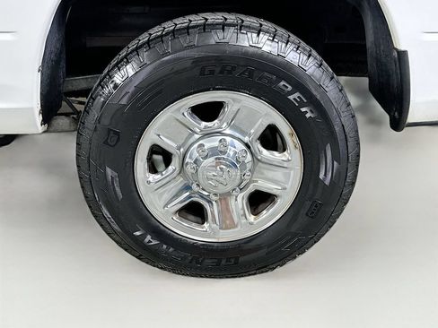 Used 2017 RAM 2500 SLT RWD image 23