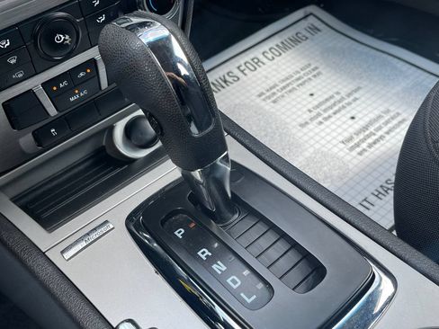 Used 2010 Ford Fusion SE FWD image 29