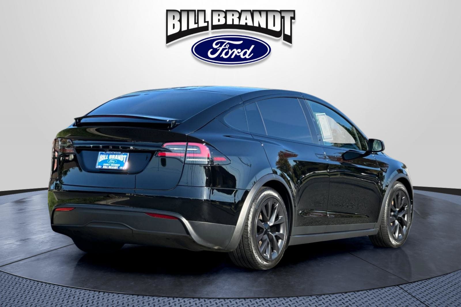 Used 2023 Tesla Model X AWD/4WD image 3