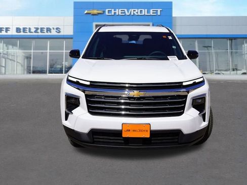 New 2026 Chevrolet Traverse LT w/ Driver Confidence Package image 8