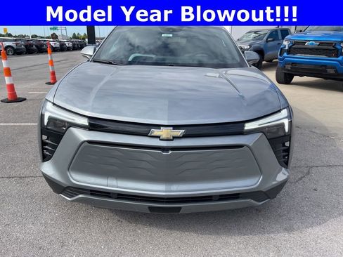 New 2024 Chevrolet Blazer EV LT AWD/4WD image 8