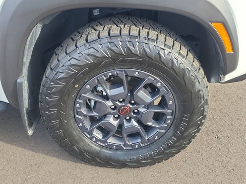 Used 2022 Nissan Frontier PRO-4X w/ Pro-4X Premium Package image 8