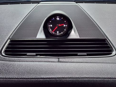 Used 2022 Porsche Panamera image 35