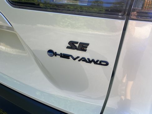 Used 2026 Toyota Corolla Cross AWD Hybrid image 39