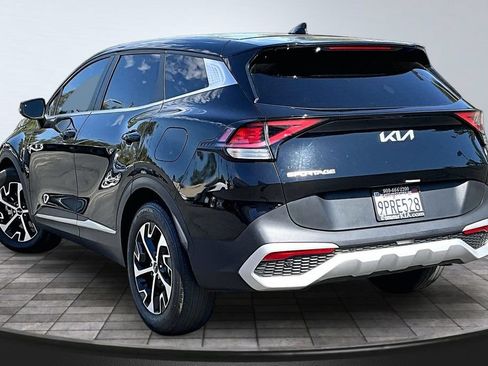 Used 2025 Kia Sportage EX FWD image 21