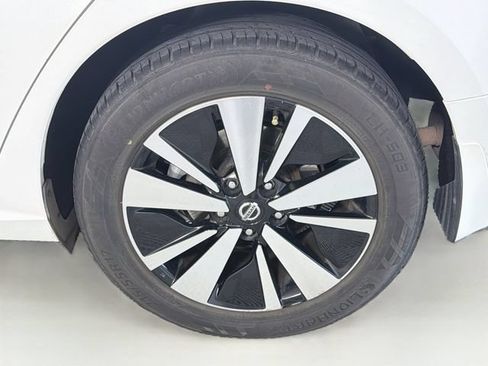 Used 2019 Nissan Altima 2.5 SV AWD/4WD image 31