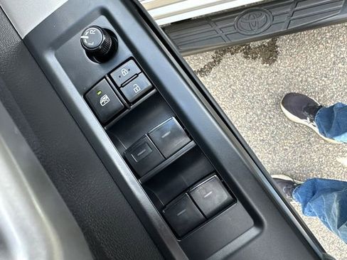 Used 2024 Toyota Tundra SR5 w/ TRD Off-Road Package AWD/4WD image 32