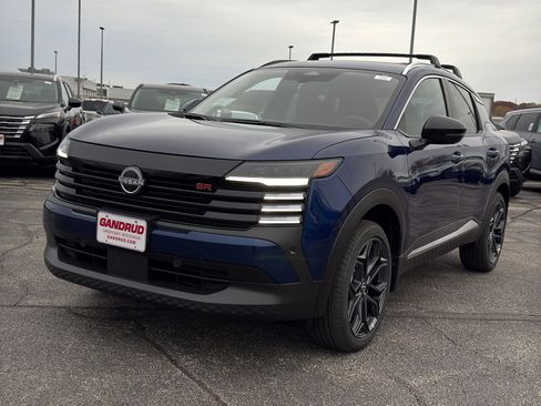 New 2026 Nissan Kicks SR w/ Cold Weather Package image 2