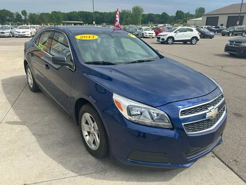Used 2013 Chevrolet Malibu LS w/ Protection Package FWD image 3