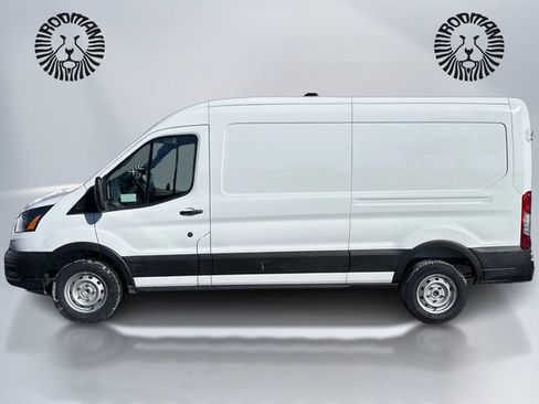 New 2026 Ford Transit 250 148 Medium Roof RWD image 10