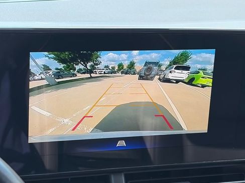Used 2025 Chevrolet Trax ACTIV w/ Sunroof Package FWD image 21