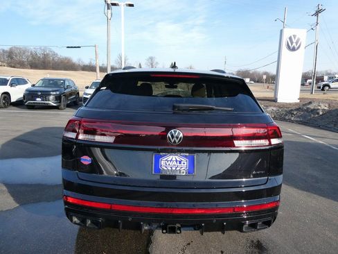 New 2026 Volkswagen Atlas Cross Sport SEL R-Line image 22