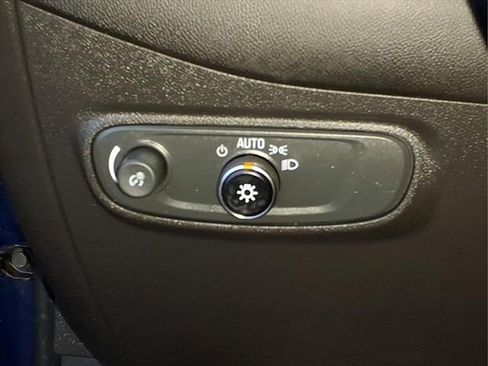 Used 2022 Chevrolet Equinox LT image 16