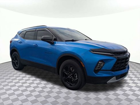 Used 2025 Chevrolet Blazer LT w/ Midnight/Sport Edition FWD image 1