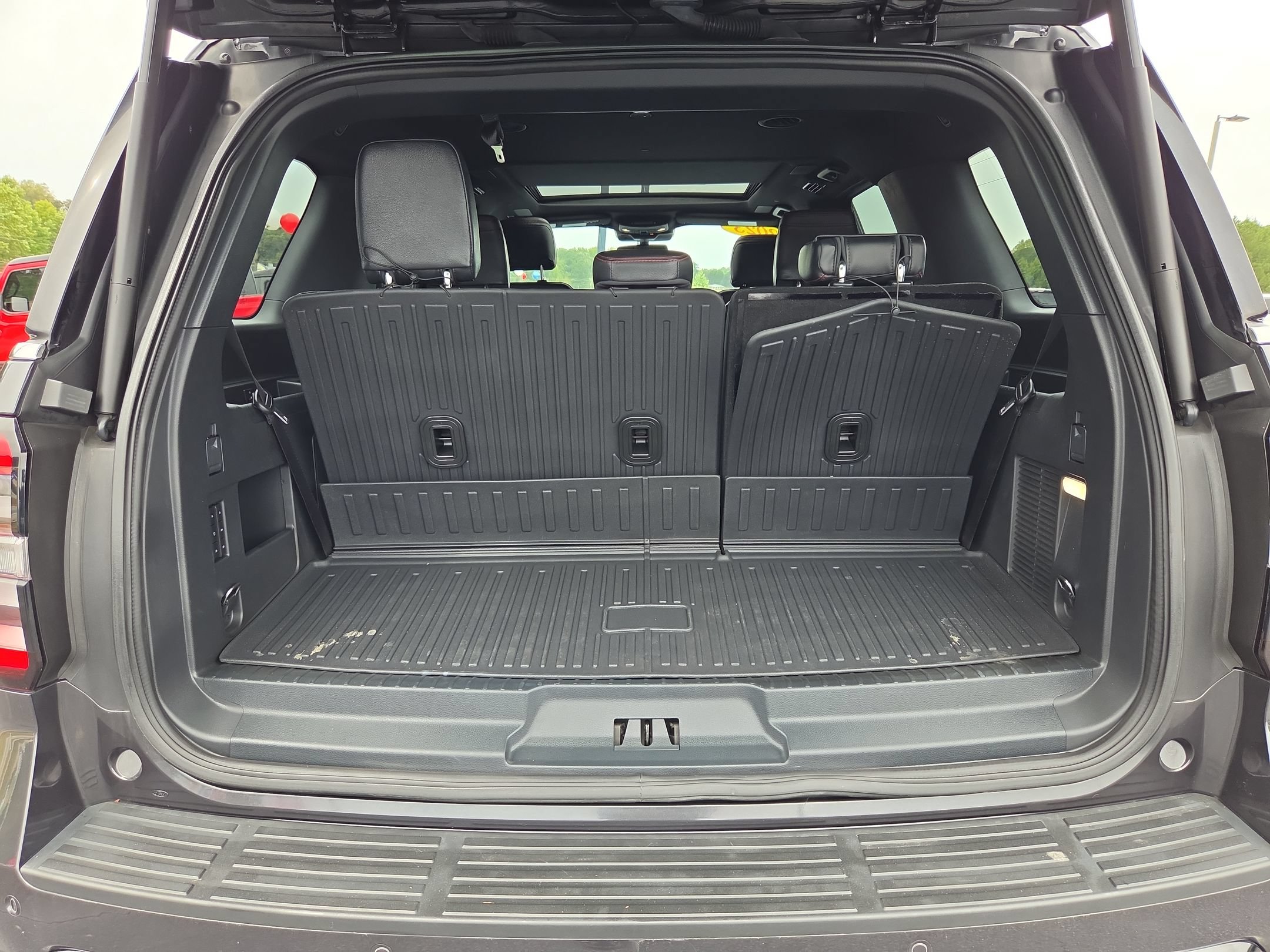 Used 2023 Ford Expedition Limited AWD/4WD image 25