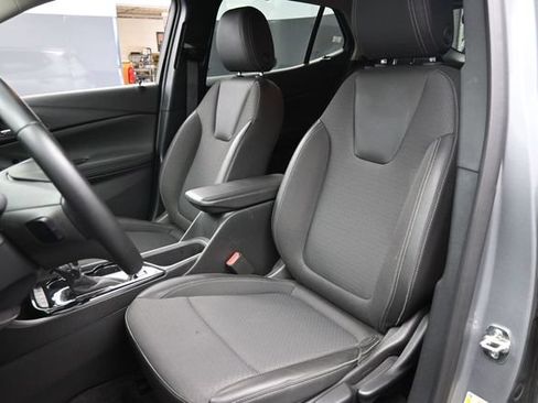 Used 2025 Buick Encore GX Preferred AWD/4WD image 17