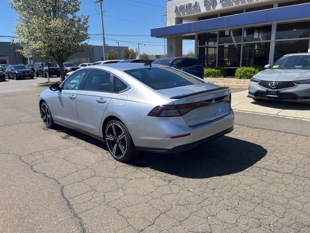 Used 2025 Honda Accord Sport image 10