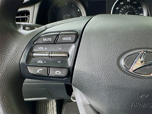 Used 2019 Hyundai Elantra SE w/ Cargo Package image 22