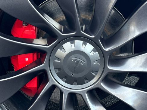 Used 2022 Tesla Model Y Performance image 53