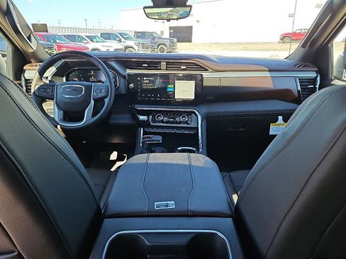 Used 2026 GMC Sierra 1500 Denali image 10