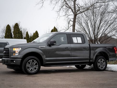 Used 2016 Ford F150 XLT w/ Equipment Group 302A Luxury image 9