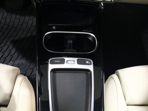 Used 2025 Mercedes-Benz CLA 250 4MATIC image 21