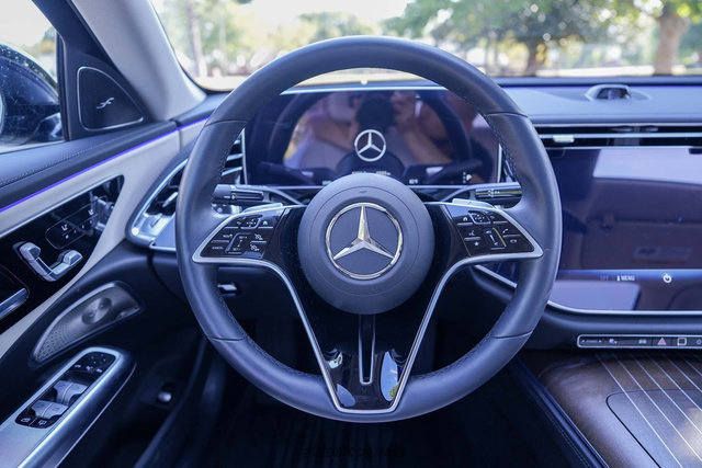 Used 2026 Mercedes-Benz E 450 4MATIC Sedan image 31