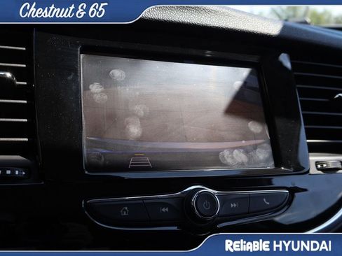 Used 2022 Buick Encore Preferred w/ Safety Package image 34