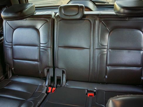 Used 2024 Lincoln Navigator Reserve AWD/4WD image 31